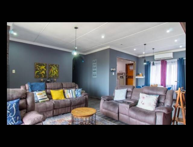 4 BEDROOM HOUSE FOR SALE IN MEREWENT